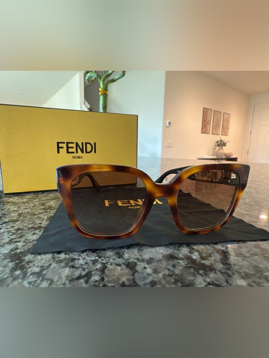 Fendi Accessories - Fendi Women's Tortoiseshell Cat-Eye Sunglasses - Brown/Amber